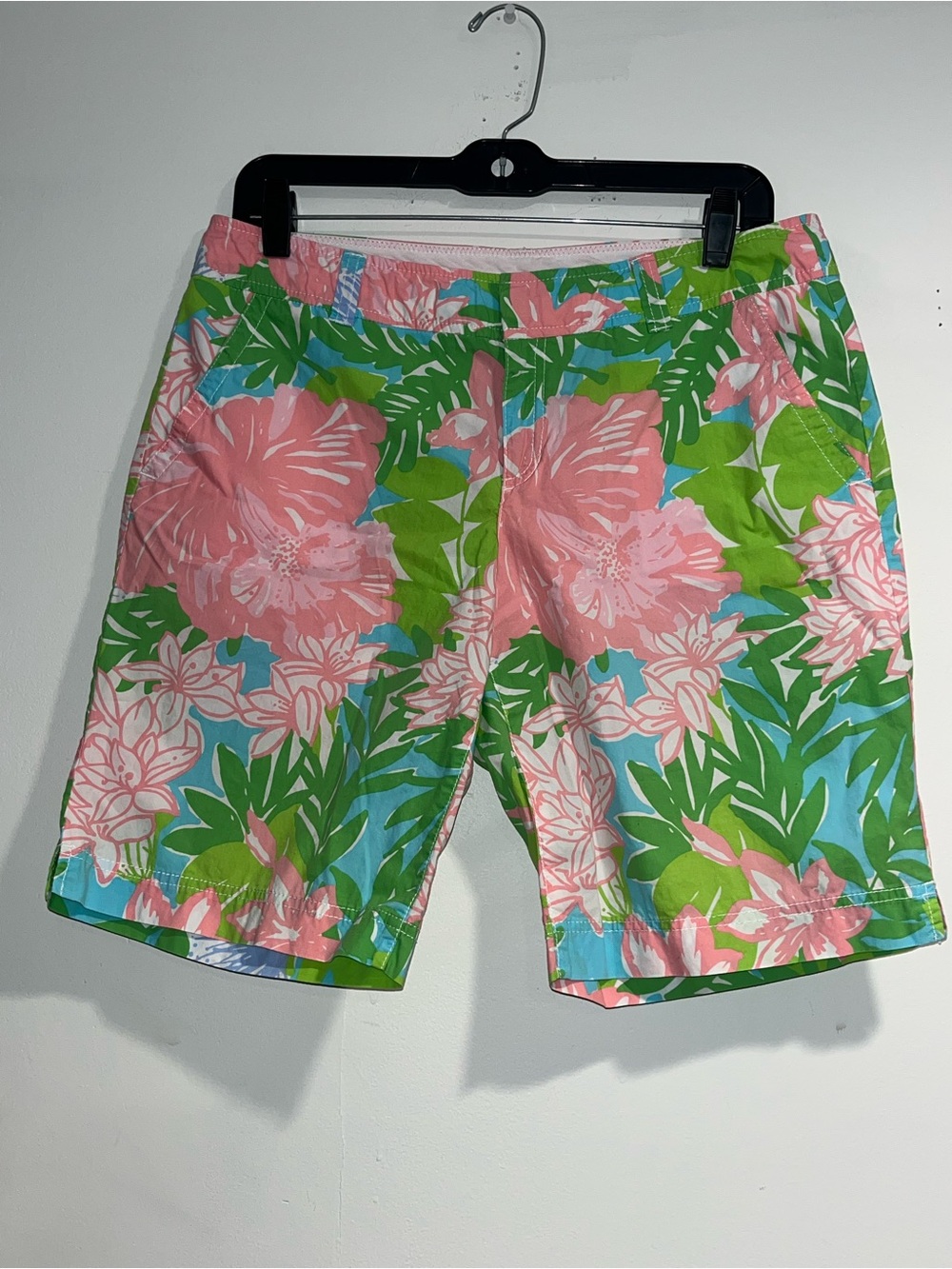 LILLY PULITZER Resort Bermuda shorts in Multi Wish Wash